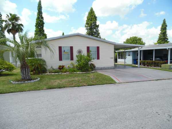 Lake Pointe Village326 Lake Erie DriveMulberry, FL 33860