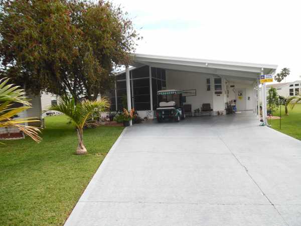 Lake Pointe Village419 Lake Superior DriveMulberry, FL 33860