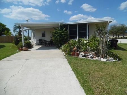 Lake Pointe Village241 Lake Huron DriveMulberry, FL 33860