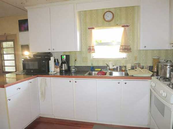 Oakridge Mobile Home Park2940 Vine LaneSebring, FL 33870