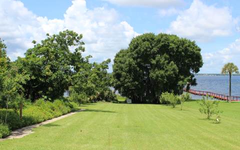 1921 Lakeview, Sebring, FL 33870