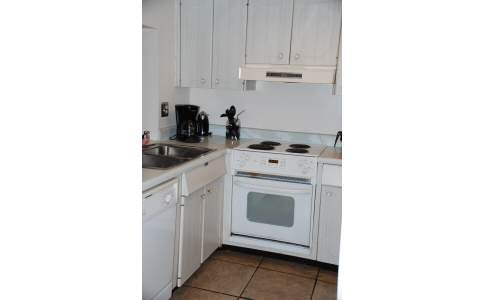 2131 LAKEVIEW DR. - # 208, Sebring, FL 33870