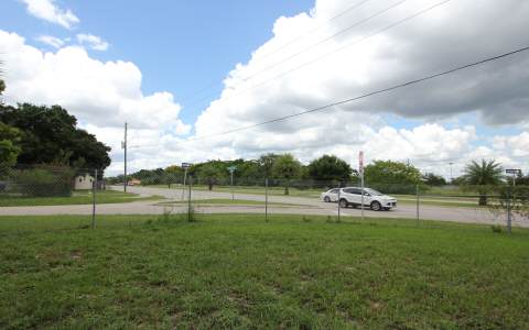 300 S EUCALYPTUS ST, Sebring, FL 33870