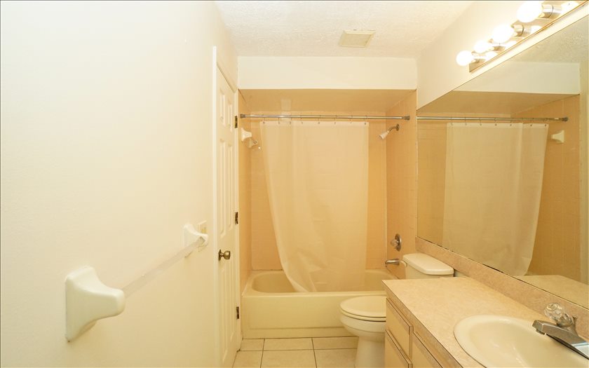 6900 Matanzas Dr., Sebring, FL 33872