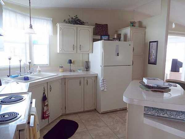 1083 Dewitt St.