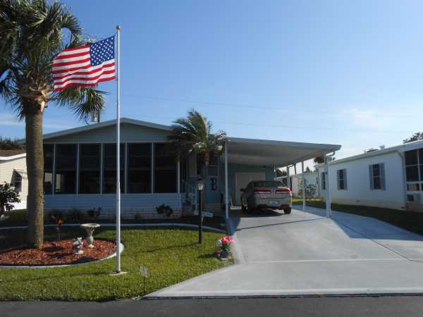 Buttonwood Bay265 Cottonwood DriveSebring, FL 33876