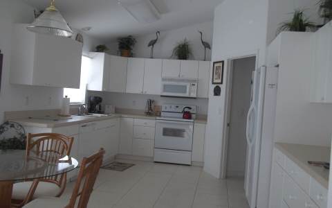 214 CLUBHOUSE CT, Sebring, FL 33876