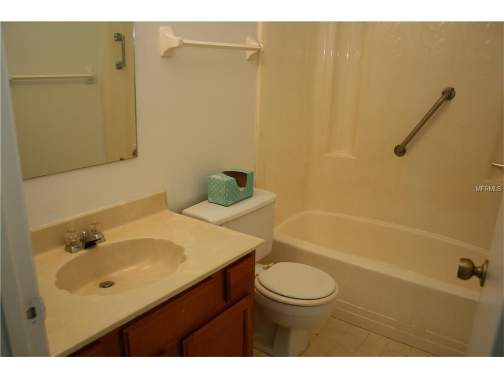 13 Kendra Ct, Winter Haven, FL 33880