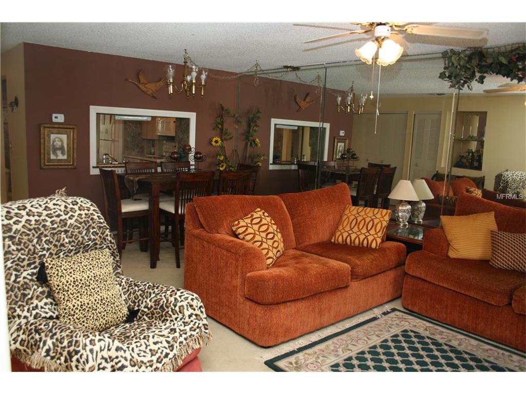 689 Lake Howard Dr Nw, Winter Haven, FL 33880