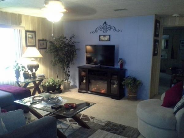 Orange Manor Mobile Home Park West99 Parson DrWinter Haven, FL 33884