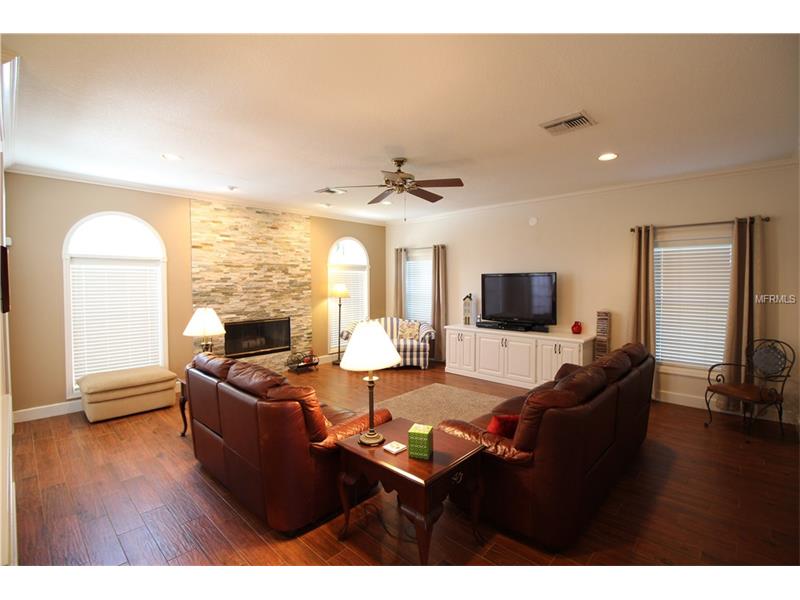 2413 BERKSHIRE DRIVE, Winter Haven, FL 33884