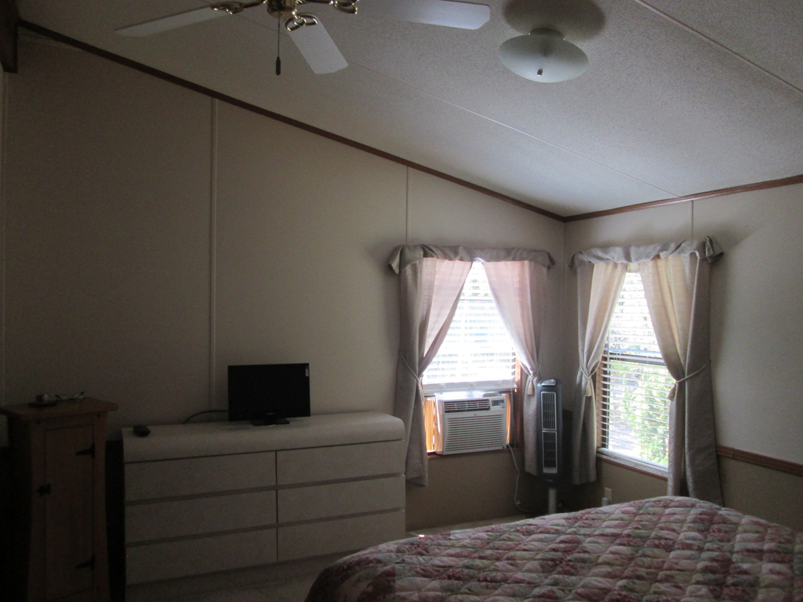 2026 Rosalie Lake Rd, Lake Wales, FL 33898