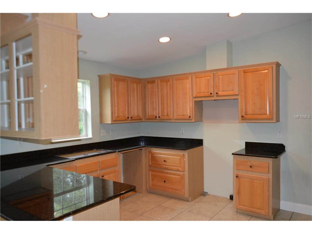 3612 Hurricane Ln, Lake Wales, FL 33898