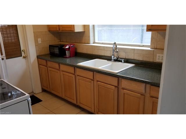 2343 Stella ST, Fort Myers, FL 33901