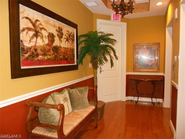 2104 W 1st ST, Fort Myers, FL 33901