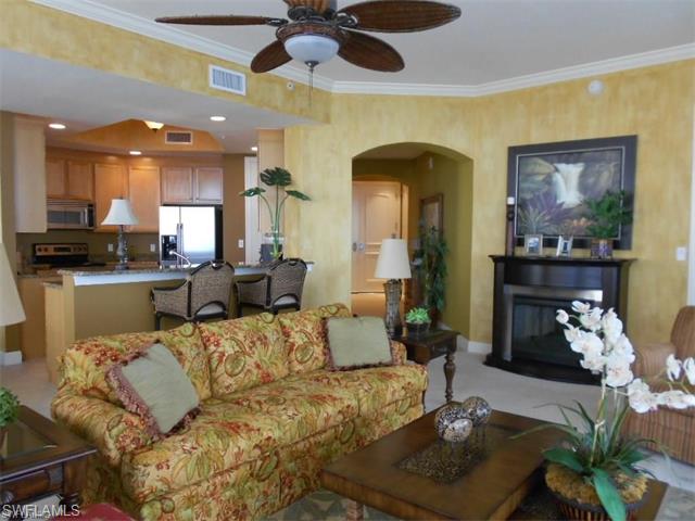 2104 W 1st ST, Fort Myers, FL 33901