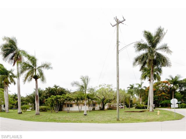 1757 Llewellyn DR, Fort Myers, FL 33901