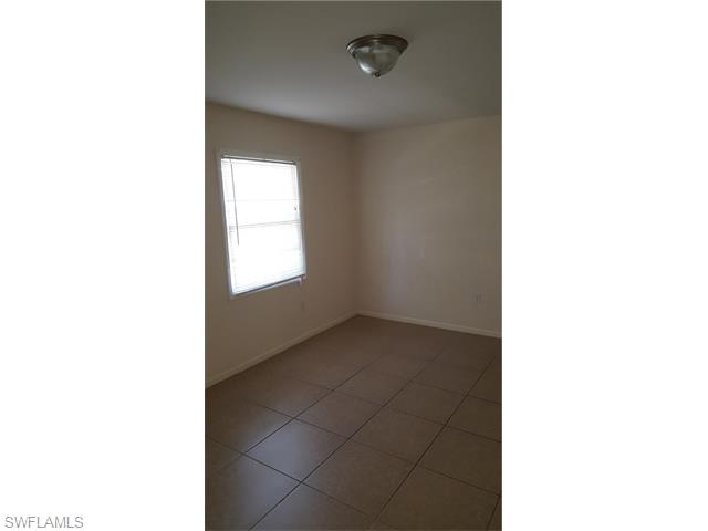 3675 Broadway, Fort Myers, FL 33901