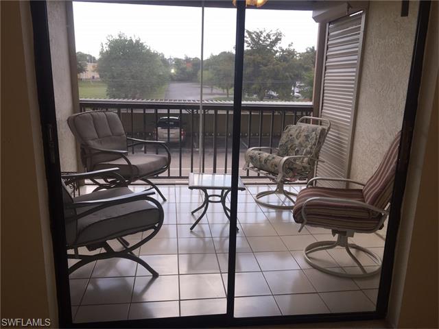 2121 Collier AVE, Fort Myers, FL 33901