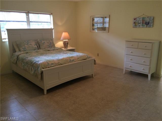 1126 Tipton CT, Fort Myers, FL 33901