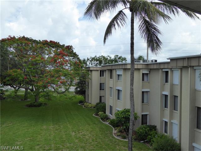 2264 Winkler AVE, Fort Myers, FL 33901