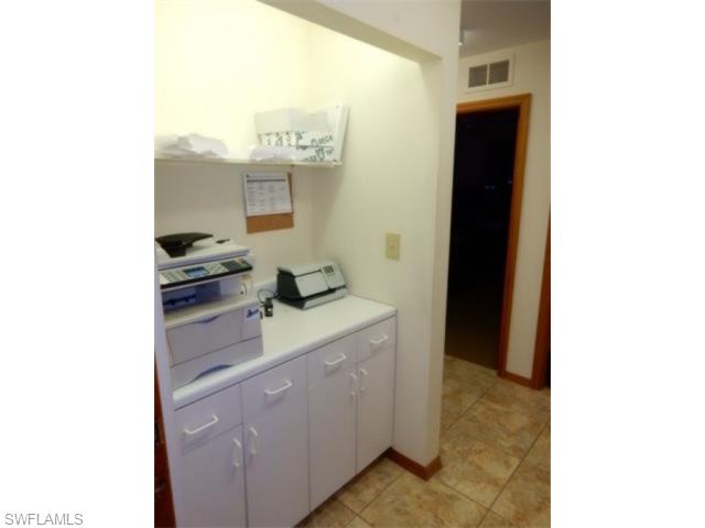 1342 Colonial BLVD, Fort Myers, FL 33901