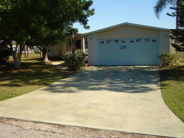Pine Lakes Country Club19475 Rolling Hills CtNorth Fort Myers, FL 33903