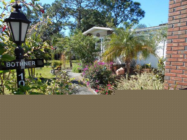Pine Lakes Country Club10621 Circle Pine Rd. #10MNorth Fort Myers, FL 33903