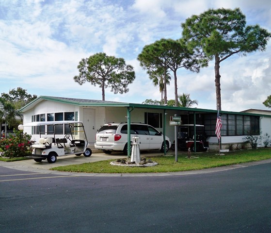 Horizon Village Co-op121 Lakeside CirNorth Fort Myers, FL 33903