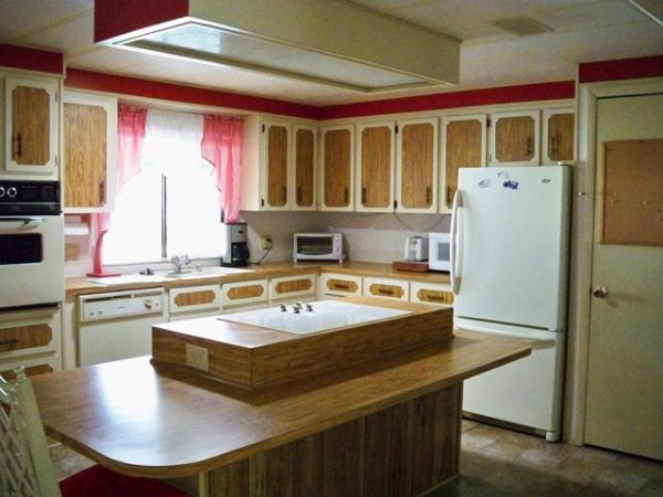 Horizon Village Co-op121 Lakeside CirNorth Fort Myers, FL 33903