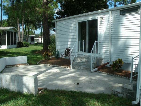 Pine Lakes Country Club19771 Cypress Woods Ct. #12HNorth Fort Myers, FL 33903