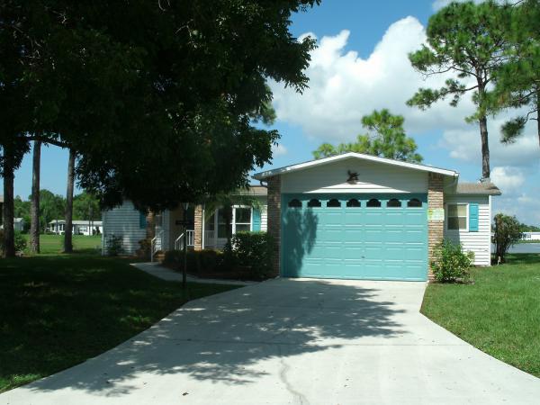 Pine Lakes Country Club19474 Rolling Hills Ct. #48KNorth Fort Myers, FL 33903