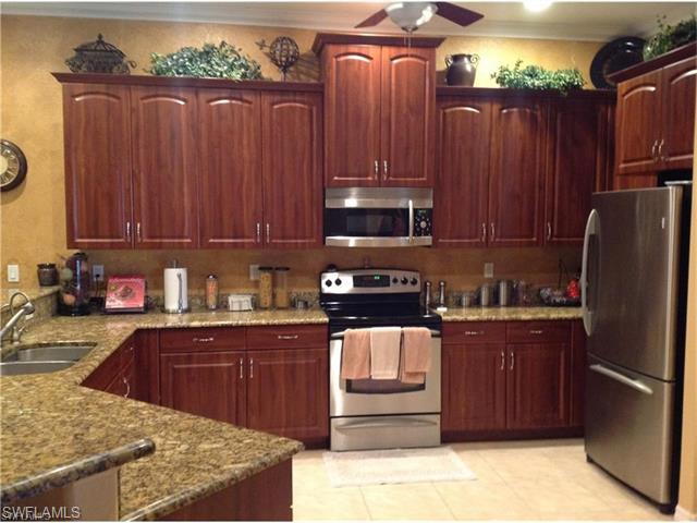 1910 W Lakeview BLVD, North Fort Myers, FL 33903