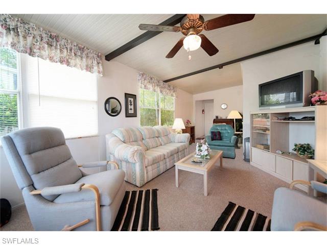257 Caravan CIR, North Fort Myers, FL 33903
