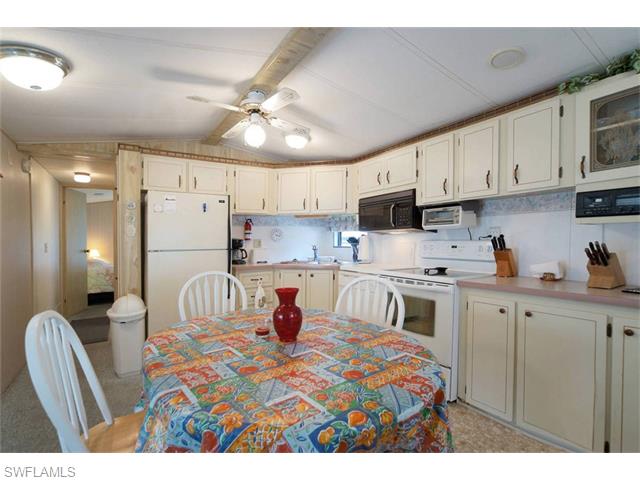 257 Caravan CIR, North Fort Myers, FL 33903