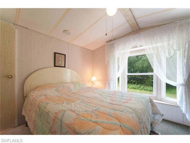 257 Caravan CIR, North Fort Myers, FL 33903