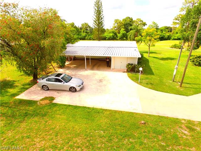 9900 Cree LN, North Fort Myers, FL 33903