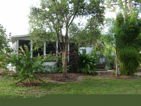 Pine Lakes Country Club19423 Summer Tree CtNorth Fort Myers, FL 33903