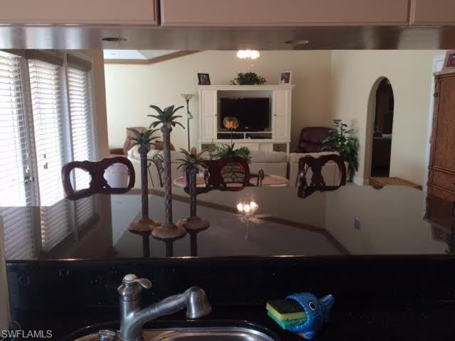 4546 SE 6th PL, Cape Coral, FL 33904