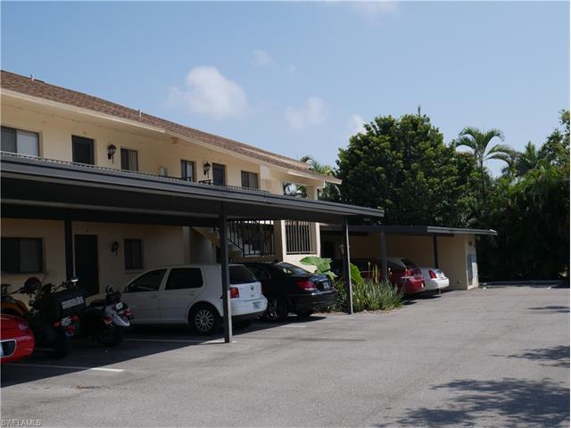 4805 Sorrento CT, Cape Coral, FL 33904