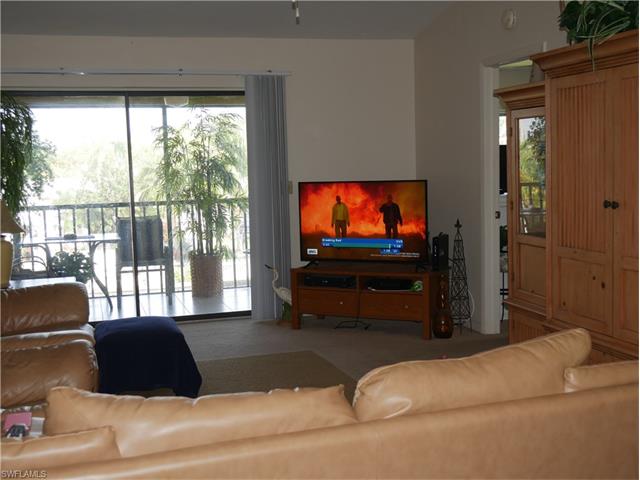 4805 Sorrento CT, Cape Coral, FL 33904