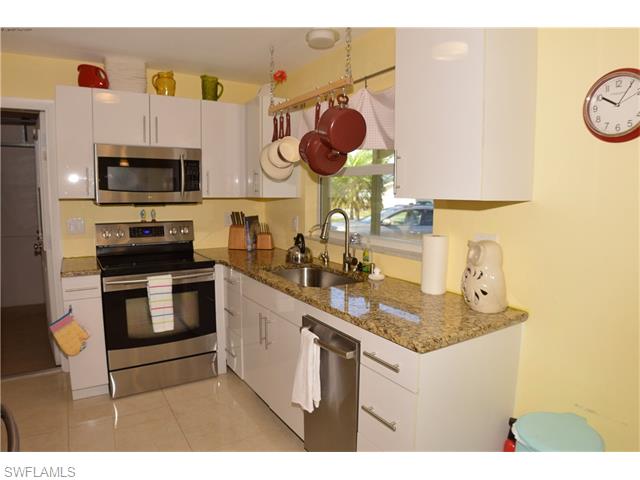 2827 SE 18th AVE, Cape Coral, FL 33904