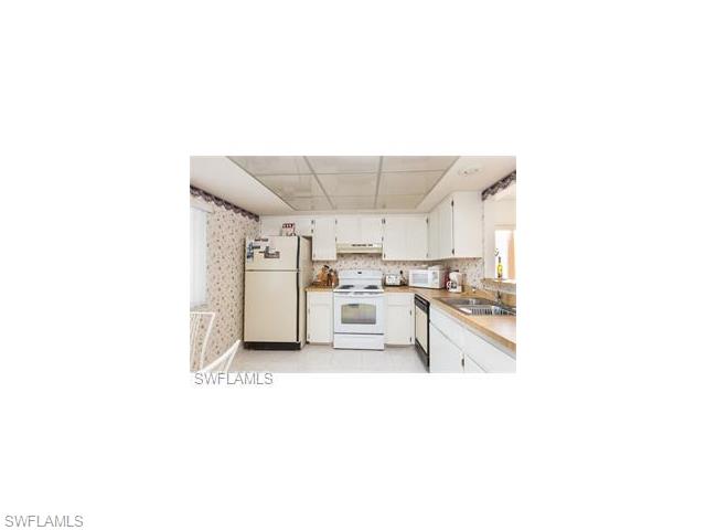 4009 SE 11th PL, Cape Coral, FL 33904