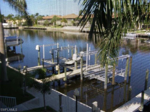 4554 SE 5th PL, Cape Coral, FL 33904