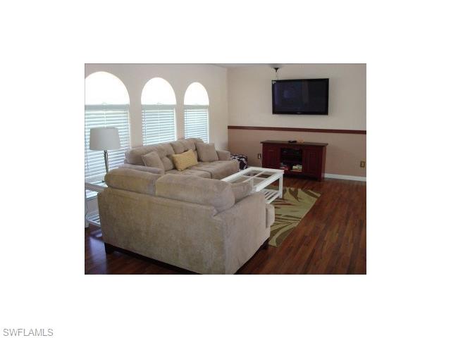 410 Avalon DR, Cape Coral, FL 33904