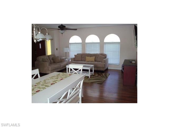 410 Avalon DR, Cape Coral, FL 33904