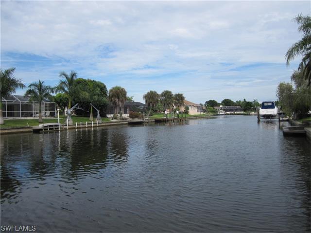 115 SE 39th ST, Cape Coral, FL 33904