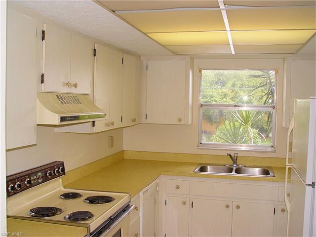 1414 SE 46th ST, Cape Coral, FL 33904