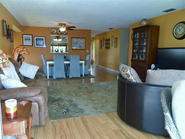 1322 SE 40th ST, Cape Coral, FL 33904