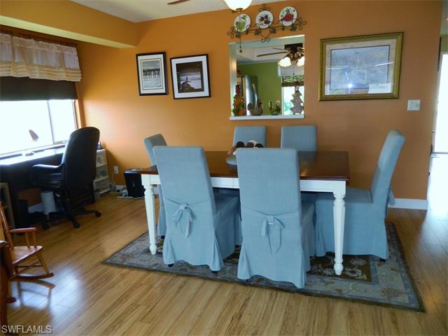 1322 SE 40th ST, Cape Coral, FL 33904